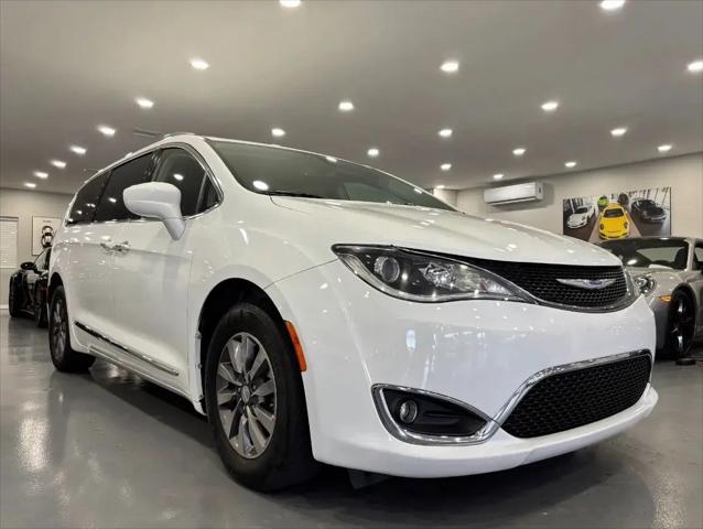 2020 Chrysler Pacifica Touring L Plus for sale in Tampa, FL