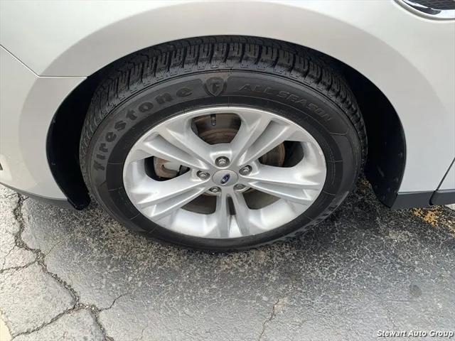 2016 Ford Taurus SE