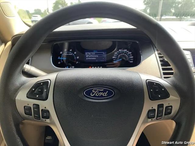 2016 Ford Taurus SE