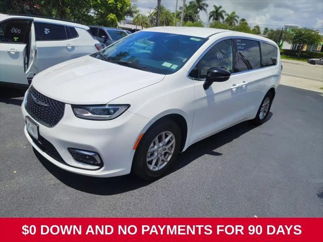 2025 Chrysler Pacifica Select for sale in Pompano Beach, FL