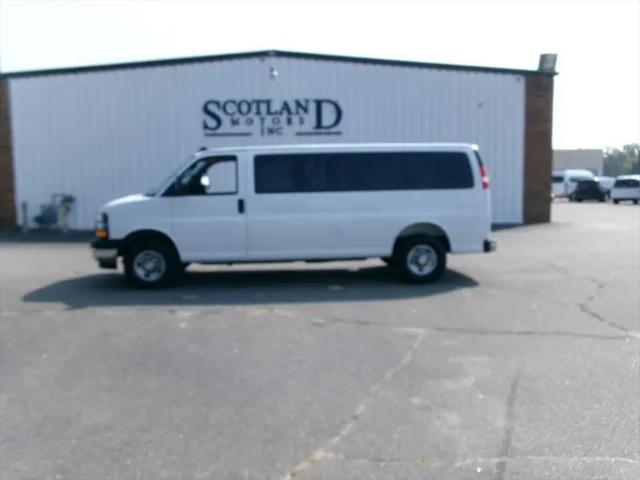 2025 Chevrolet Express Passenger RWD 3500 Extended Wheelbase LT for sale in Laurinburg, NC