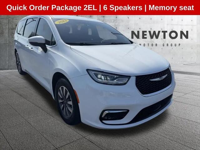 2023 Chrysler Pacifica Hybrid Touring L for sale in Shelbyville, TN