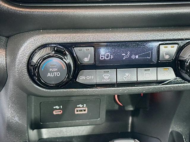 2021 Nissan Kicks SR Xtronic CVT