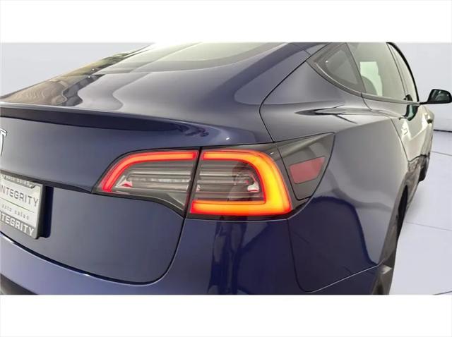 2021 Tesla Model 3 Standard Range Plus Rear-Wheel Drive