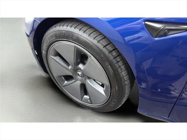 2021 Tesla Model 3 Standard Range Plus Rear-Wheel Drive