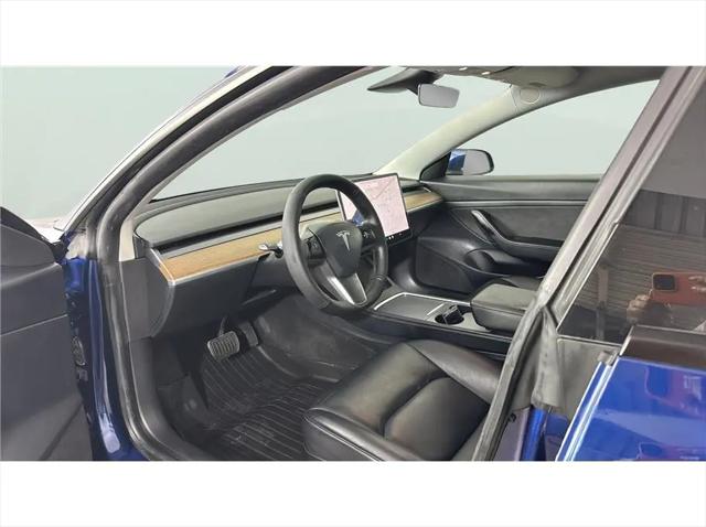 2021 Tesla Model 3 Standard Range Plus Rear-Wheel Drive