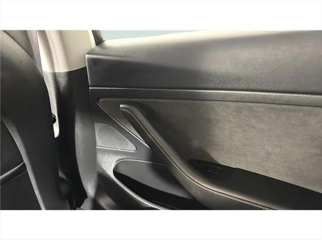 2021 Tesla Model 3 Standard Range Plus Rear-Wheel Drive