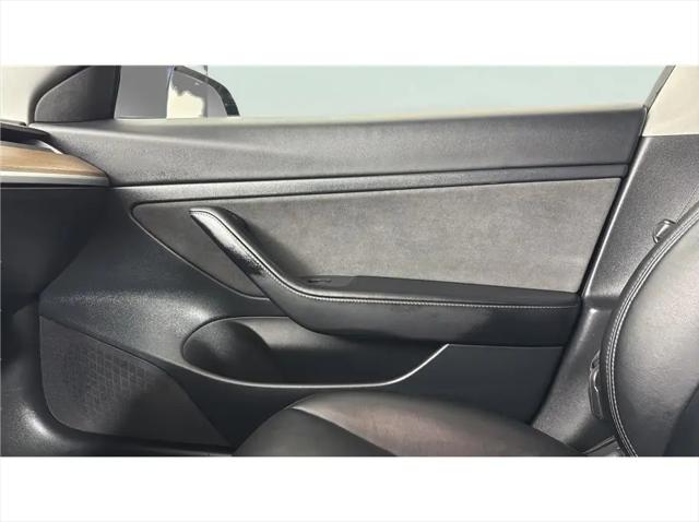 2021 Tesla Model 3 Standard Range Plus Rear-Wheel Drive