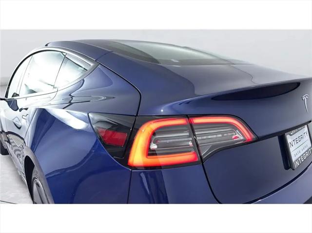 2021 Tesla Model 3 Standard Range Plus Rear-Wheel Drive