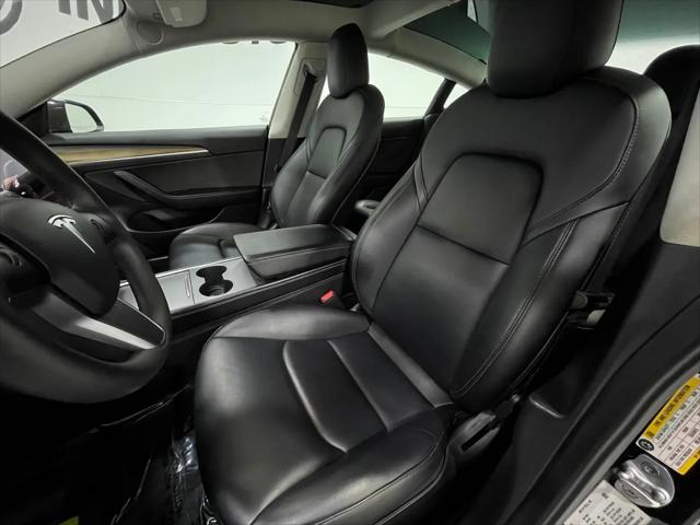 2022 Tesla Model 3 Rear-Wheel Drive