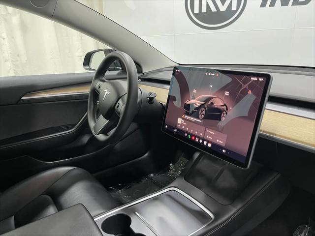 2022 Tesla Model 3 Rear-Wheel Drive