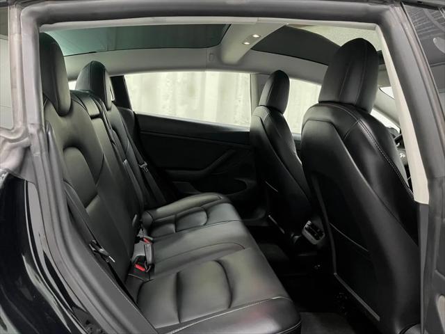 2022 Tesla Model 3 Rear-Wheel Drive