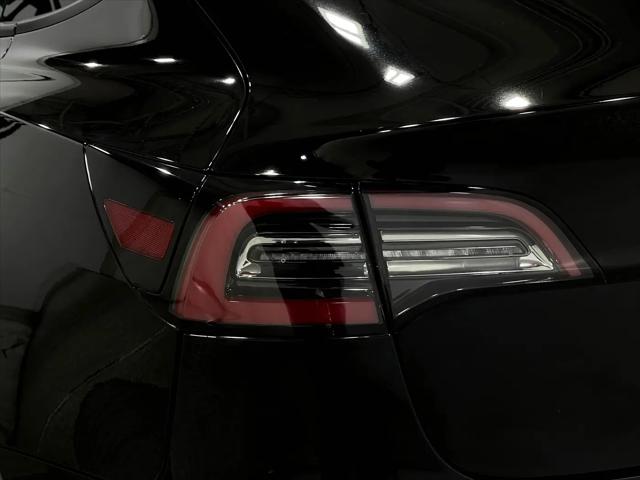 2022 Tesla Model 3 Rear-Wheel Drive