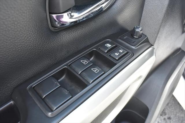 2023 Nissan Titan Crew Cab SV 4x2