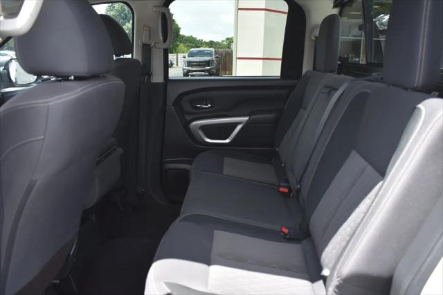 2023 Nissan Titan Crew Cab SV 4x2