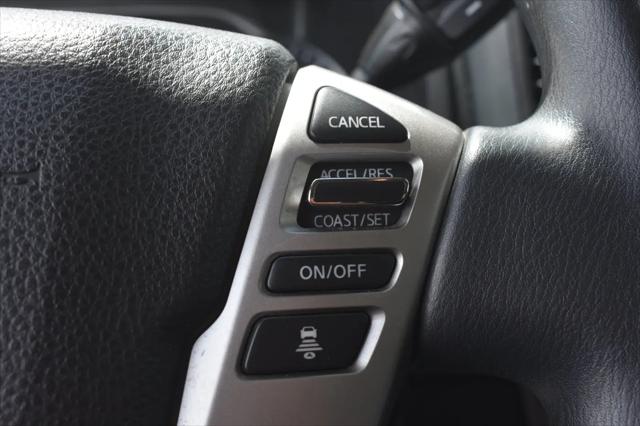 2023 Nissan Titan Crew Cab SV 4x2