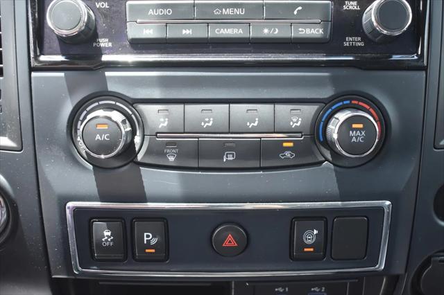 2023 Nissan Titan Crew Cab SV 4x2