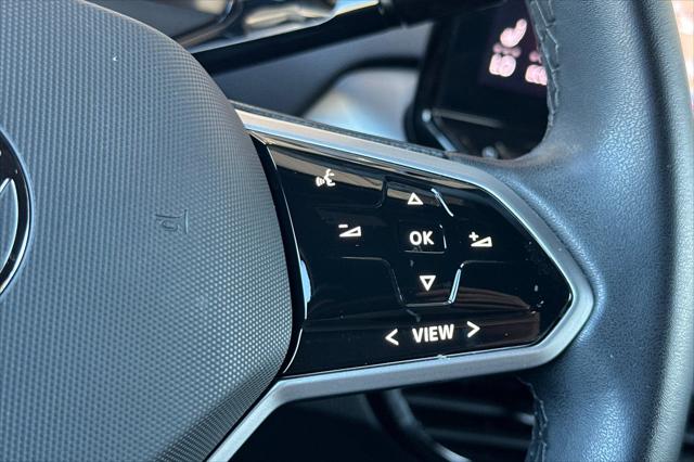 2023 Volkswagen ID.4 Pro