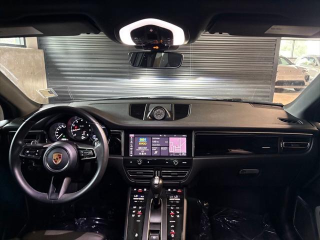2023 Porsche Macan T