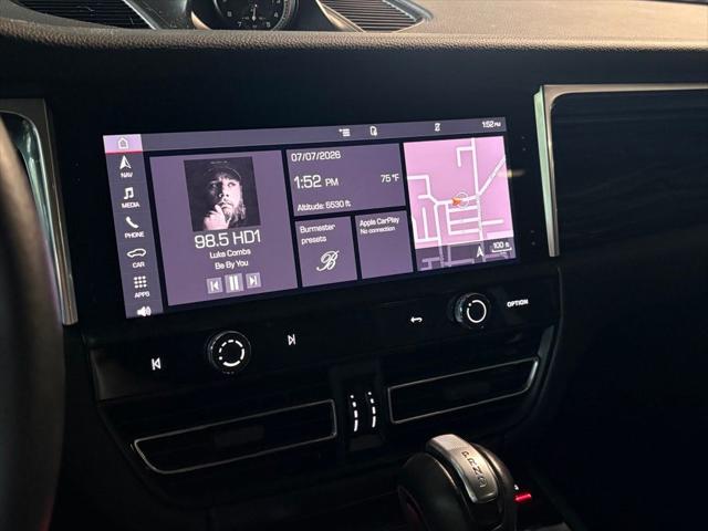 2023 Porsche Macan T