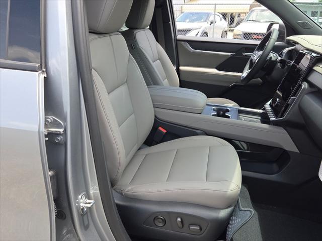 2026 GMC Acadia Elevation AWD