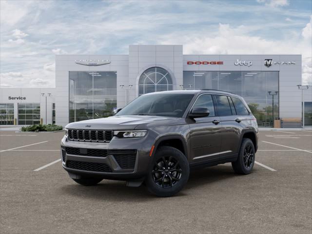 2026 Jeep Grand Cherokee Altitude 4x4 for sale in Troy, MI