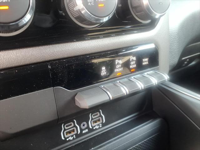 2026 Ram 1500 Express Crew Cab 4x4 57 Box