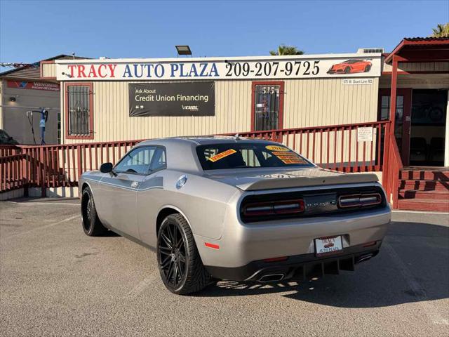 2018 Dodge Challenger SXT