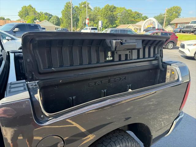 2017 Ram 1500 Big Horn Crew Cab 4x4 5'7" Box