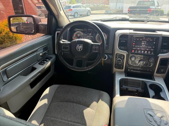 2017 Ram 1500 Big Horn Crew Cab 4x4 5'7" Box