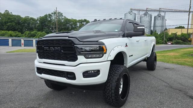 2024 Ram 3500 Limited Mega Cab 4x4 64 Box