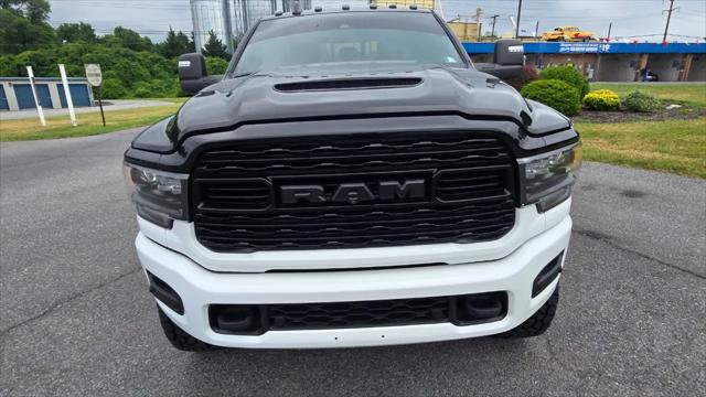 2024 Ram 3500 Limited Mega Cab 4x4 64 Box