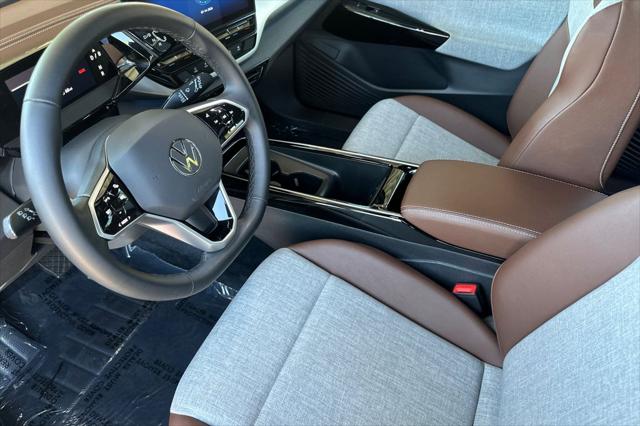 2023 Volkswagen ID.4 Pro