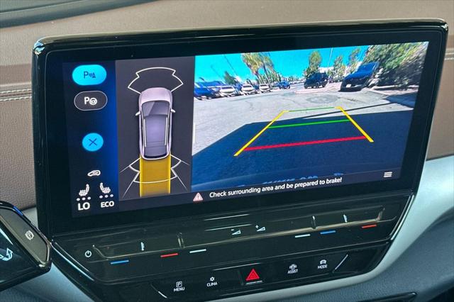 2023 Volkswagen ID.4 Pro