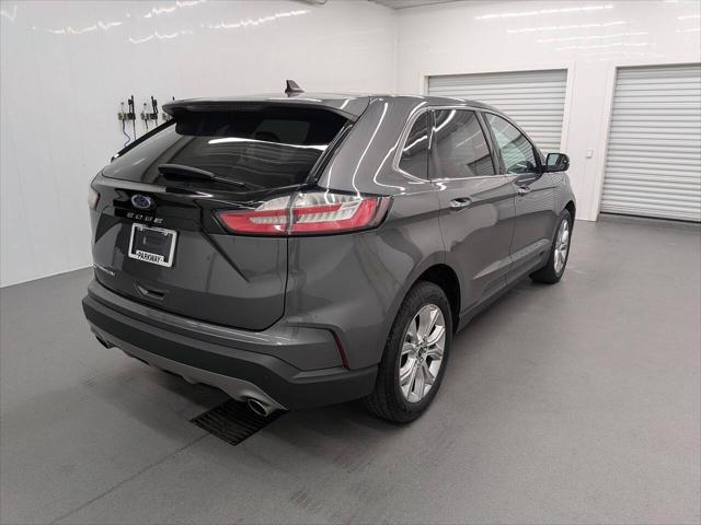 2021 Ford Edge Titanium