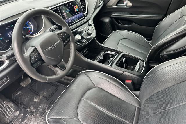 2022 Chrysler Pacifica Hybrid Limited