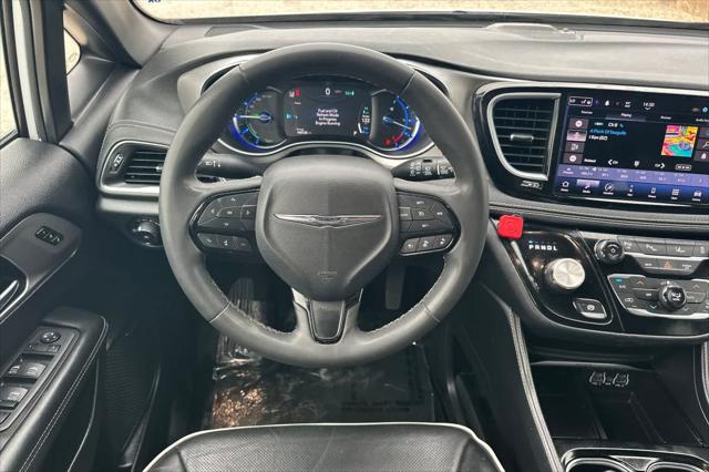 2022 Chrysler Pacifica Hybrid Limited