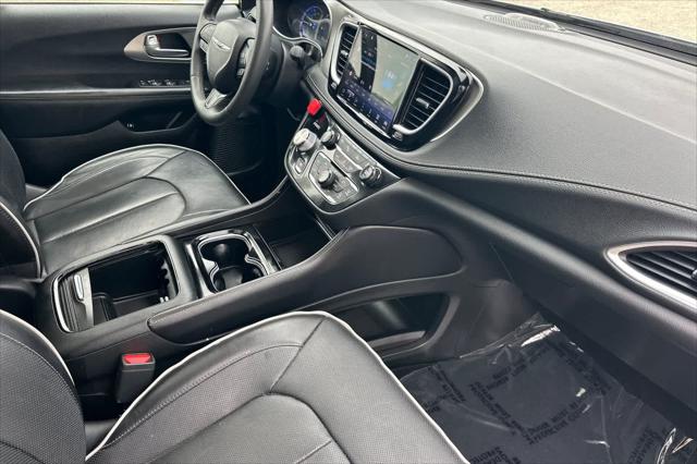 2022 Chrysler Pacifica Hybrid Limited