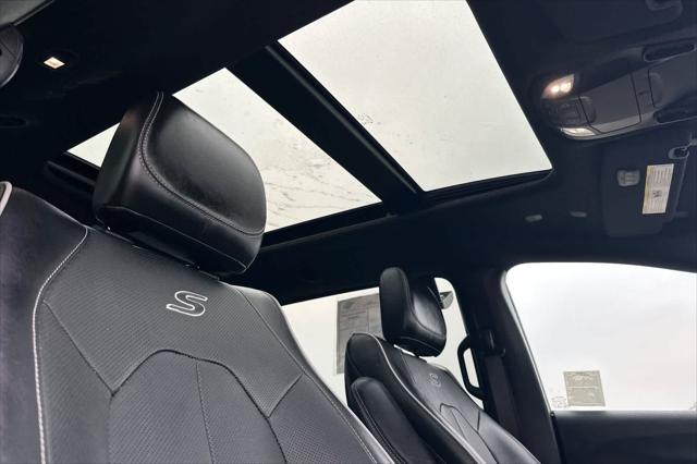 2022 Chrysler Pacifica Hybrid Limited