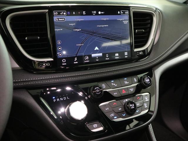 2027 Chrysler Pacifica Limited