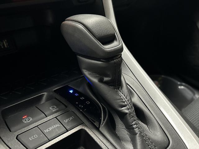 Certified Used 2025 MAGNETIC GRAY MET. Toyota  image 25