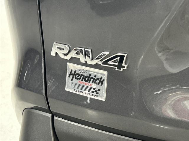 Certified Used 2025 MAGNETIC GRAY MET. Toyota  image 31