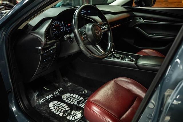2023 Mazda Mazda3 2.5 S Carbon Edition