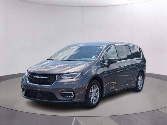 2023 Chrysler Pacifica Touring L for sale in Jackson, MS