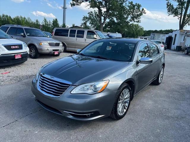 2013 Chrysler 200 Limited for sale in Merrillville, IN