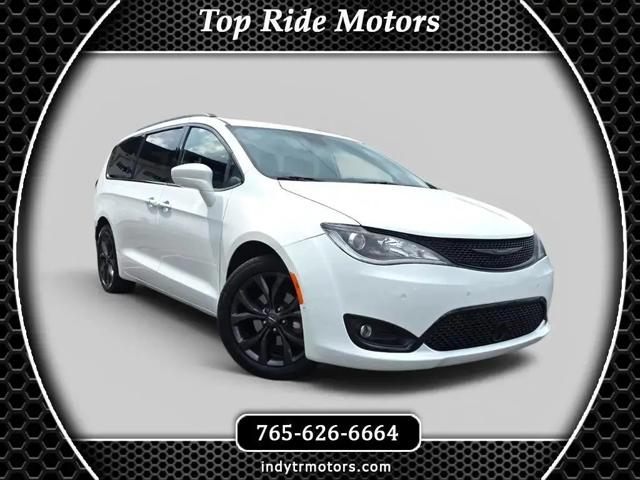 2020 Chrysler Pacifica Touring L Plus for sale in Kokomo, IN