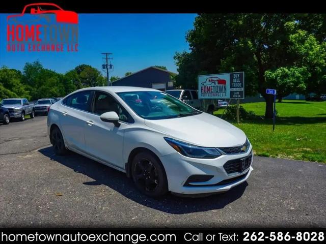 2017 Chevrolet Cruze LT Auto for sale in Lake Geneva, WI