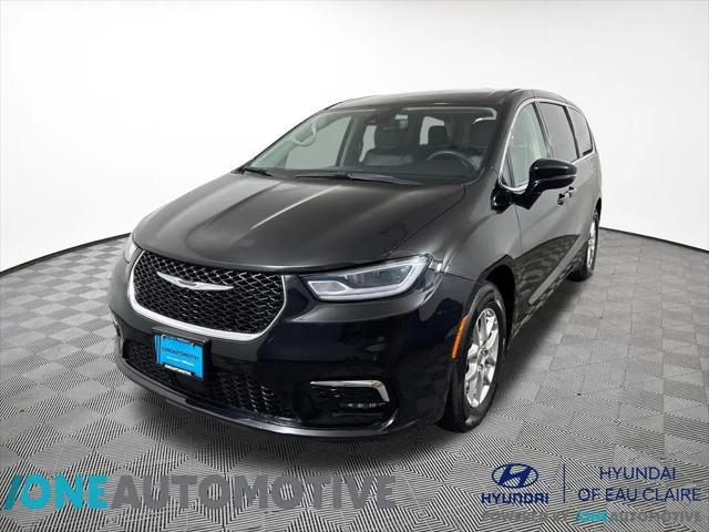 2024 Chrysler Pacifica Touring L for sale in Eau Claire, WI