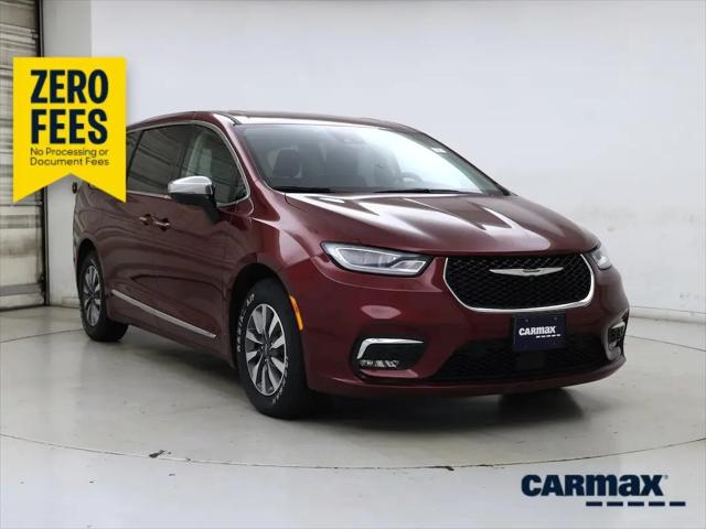 2023 Chrysler Pacifica Hybrid Limited for sale in Westborough, MA