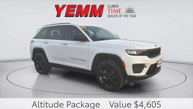 2023 Jeep Grand Cherokee Altitude 4x4 for sale in Galesburg, IL